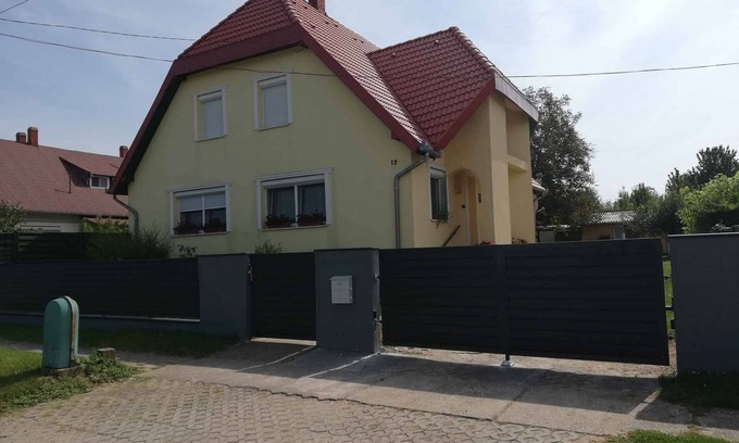 Balatonbereny House | Holiday home near Lake Balaton