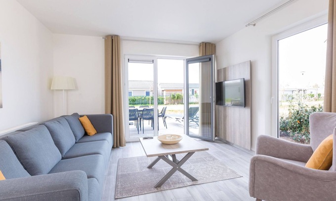 Bredene Villa | Holiday Home near North Sea Beach, Breeduyn