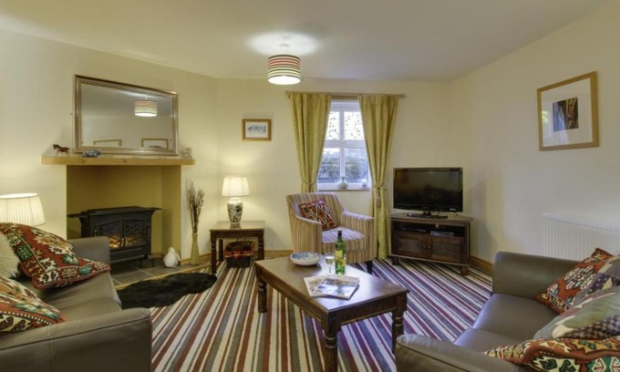 Lanehead House | Holiday Home Nelly's Cottage by Interhome