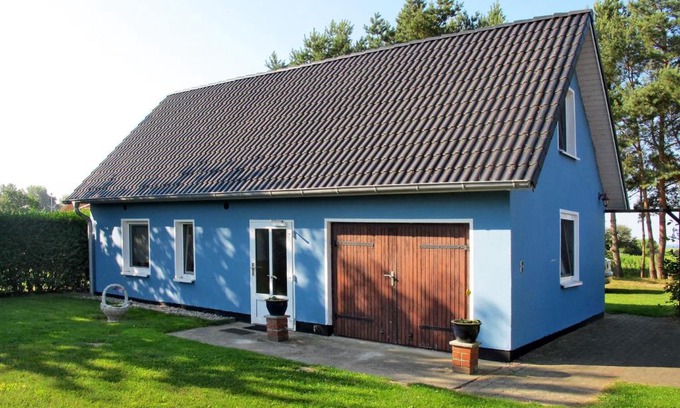 Ummanz House | Holiday Home Ostwind by Interhome