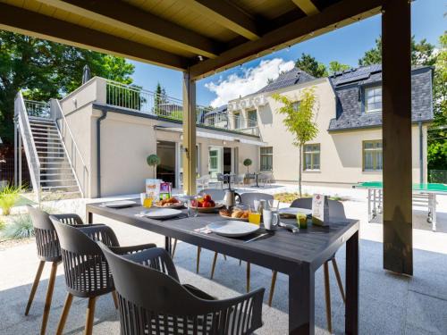 Balatonszarszo House | Holiday Home Park Residence 19 by Interhome