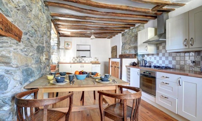 Dolgellau House | Holiday Home Robin
