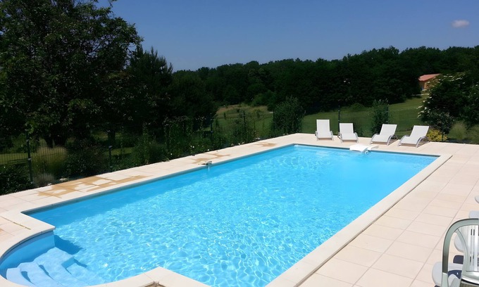Saint-Genies House | Holiday Home 'Terre De Pierres - Améthyste' with Private Terrace and Private Garden