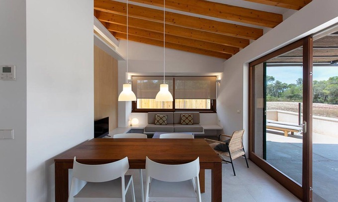 Ses Salines House | Holiday Home 'Twin Piscina' with Shared Pool, Wi-Fi and Air Conditioning