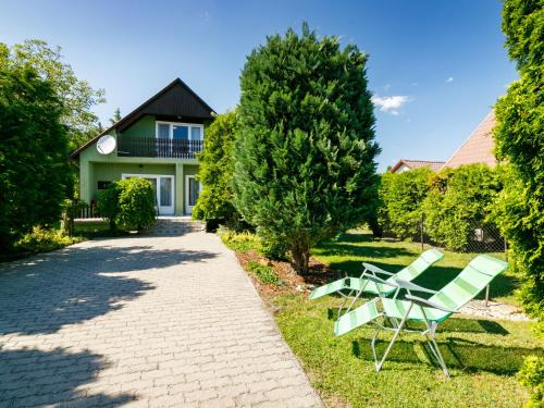 Balatonlelle House | Holiday Home Verde by Interhome