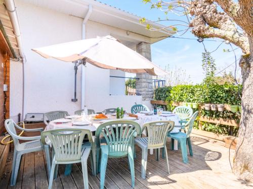 Mimizan House | Holiday Home Vigon by Interhome