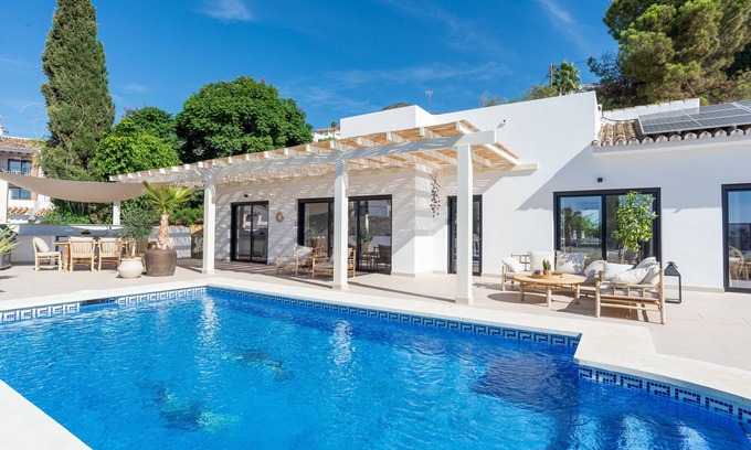 La Capellania House | Holiday Home 'Villa with Privat Saltwater Pool' with Sea View, Wi-Fi and Air Conditioning