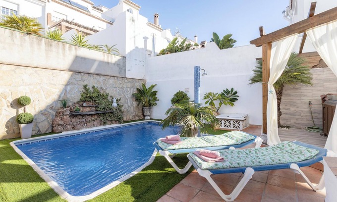 Nerja House | Holiday Home “Villa Maite” with Jacuzzi, Pool, Terraces & Wi-Fi