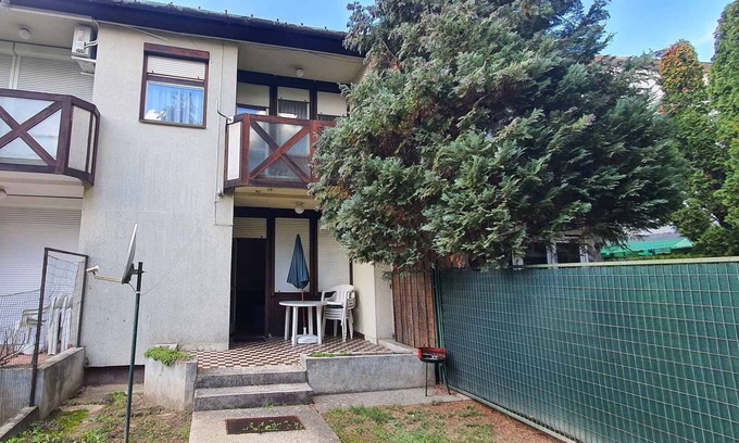 Heviz House | Holiday home with terrace and Internet