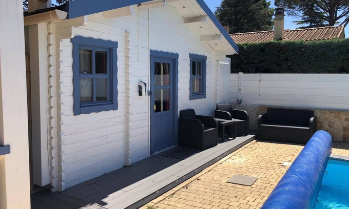 Camaret-sur-Aigues House | Holiday house Camaret sur Aigues for 1 - 4 persons with 2 bedrooms - Holiday house