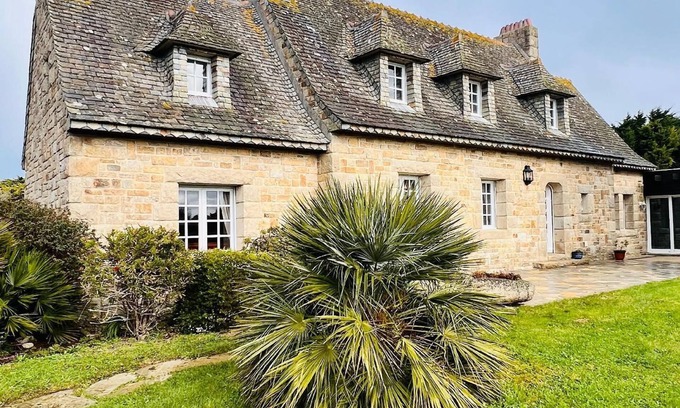 Brignogan-Plage House | Holiday house Brignogan Plage for 1 - 8 persons with 5 bedrooms - Holiday home