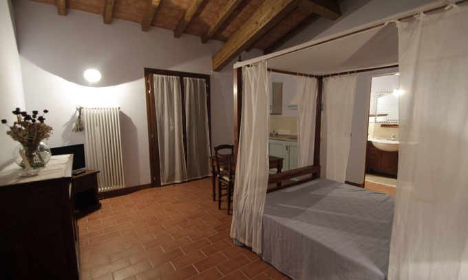 Bondeno Apartment | Holiday house by the river Po and surrounded by green in Emiliana
