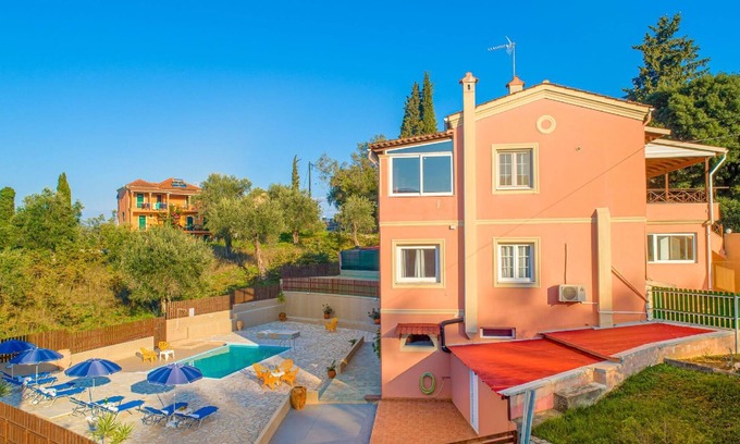 Kato Korakiana House | Holiday house Kato Korakiana for 1 - 8 persons with 3 bedrooms - Holiday home