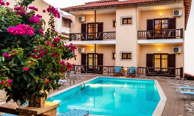 Roussospiti House | Holiday house Roussospiti for 1 - 12 persons with 3 bedrooms - Holiday apartment in one or multi-fam