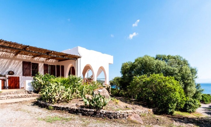 Sant'Antioco House | Holiday house Sant'Antioco for 1 - 6 persons with 3 bedrooms - Holiday house