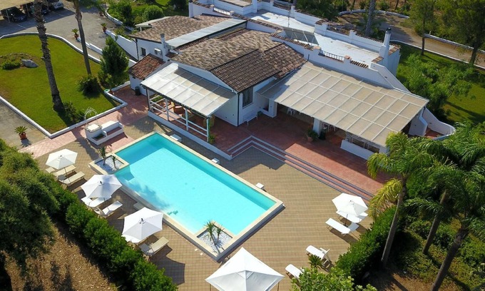 Ugento House | Holiday house Ugento for 1 - 18 persons with 9 bedrooms - Holiday home