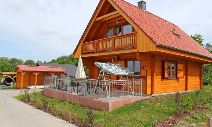 Gross Nemerow House | Holiday house with 3 bedrooms Tollenseheim SEE 9911 - SEE 9911