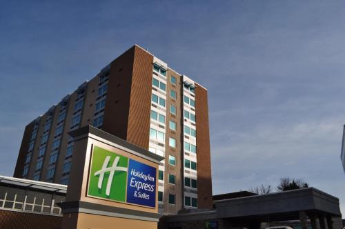 Green Tree Hotel | Holiday Inn Express Pittsburgh West - Greentree by IHG