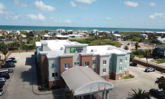 Port Aransas Hotel | Holiday Inn Express & Suites Port Aransas/Beach Area by IHG