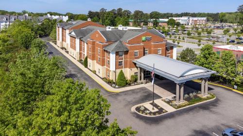 Williamsburg Resort | Holiday Inn Express & Suites Williamsburg by IHG