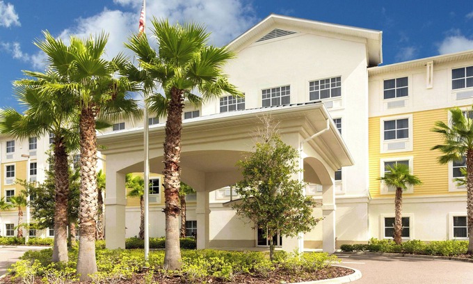 Palm Coast Hotel | Holiday Inn Express & Suites Palm Coast I95 by IHG