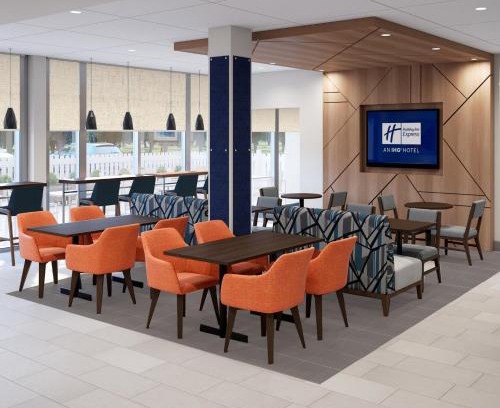 Pittsfield Hotel | Holiday Inn Express & Suites Pittsfield-Lenox-Berkshires by IHG