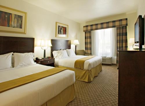Childress Hotel | Holiday Inn Express & Suites Childress by IHG