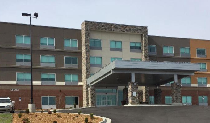 Danville Hotel | Holiday Inn Express & Suites Danville by IHG