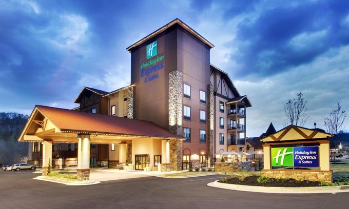 Helen Hotel | Holiday Inn Express & Suites Helen by IHG