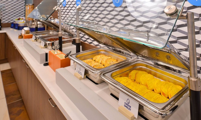 Tempe Hotel | Holiday Inn Express & Suites Tempe by IHG