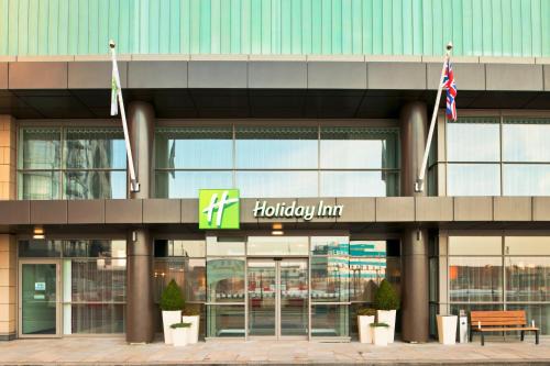 Salford Hotel | Holiday Inn Manchester-Mediacityuk by IHG