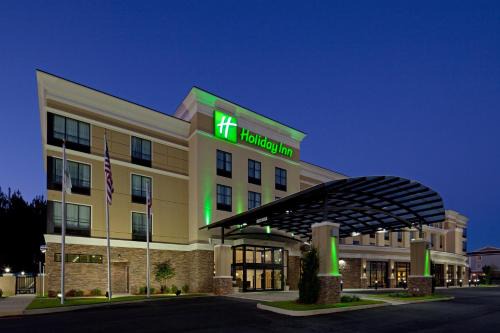 Mobile Hotel | Holiday Inn Mobile Airport by IHG