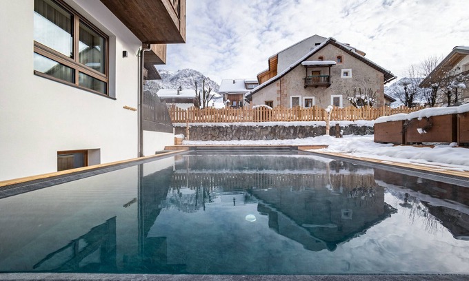 Mareo House | Holiday Apartment "Alnö Alpaisc 1" with Shared Heated Pool & Shared Sauna