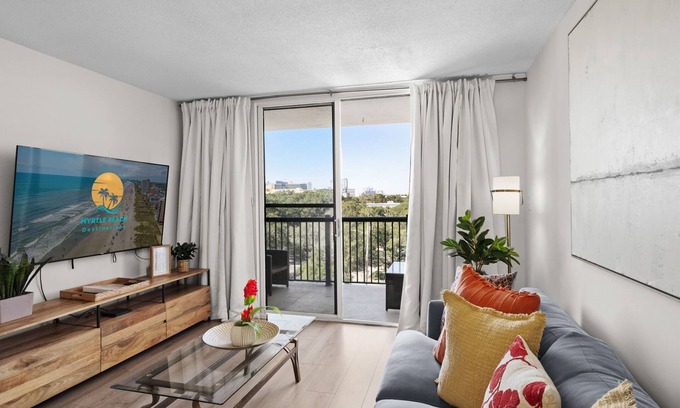 Myrtle Beach Condo | Holiday Towers 602 - Near Ocean!
