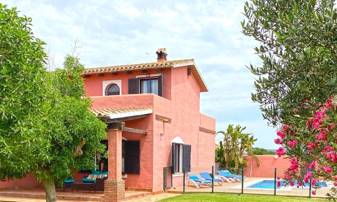 El Palmar Villa | Holiday villa with private pool, at 300 m from the beach.
