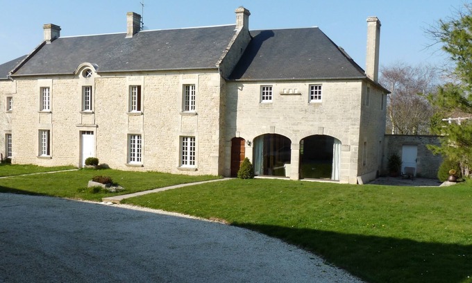 Vaux-sur-Seulles House | holiday villas 8 people in very beautiful old renovated farmhouse