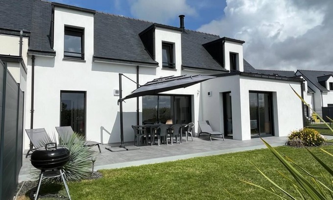 Plouharnel House | Holidays family property, 3 bedrooms