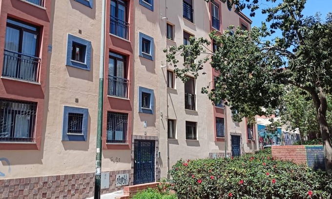 Lagunillas Apartment | Holidays2Malaga Lagunillas up to 4 guests in Malaga city with lift and WiFi