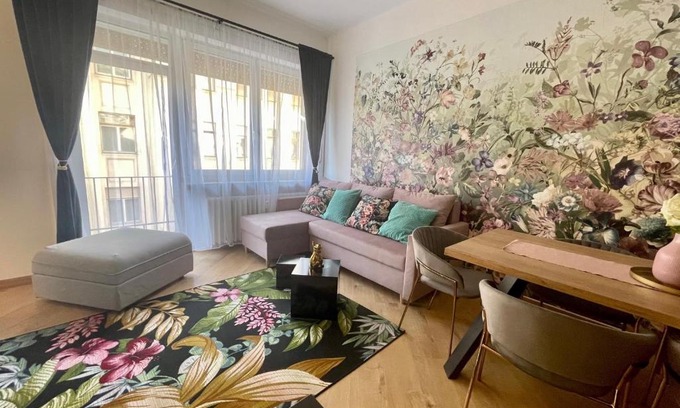 Ujlipotvaros Apartment | Hollán Residence I 3bdr I 2bathr I freeparking