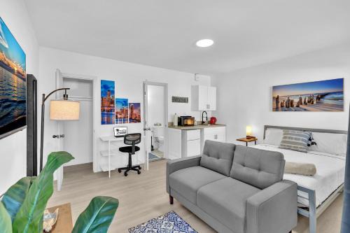 Downtown Hollywood Apartment | Hollywood Blvd Near The Beach "hotel Like Suite"