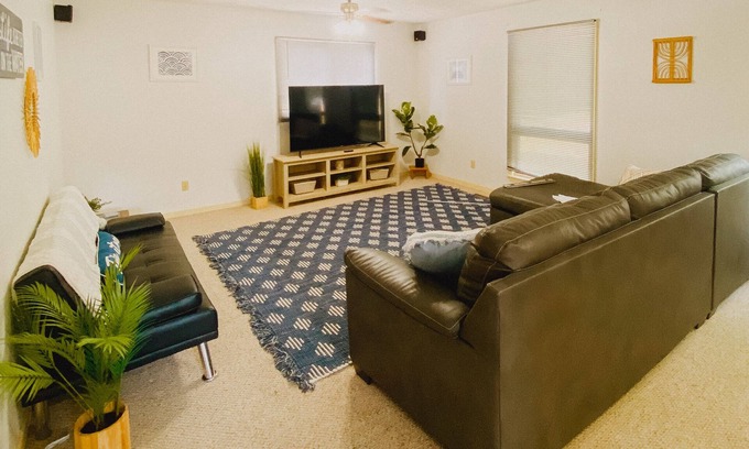 Monticello House | Home 0.2 miles from boat ramp with game room!