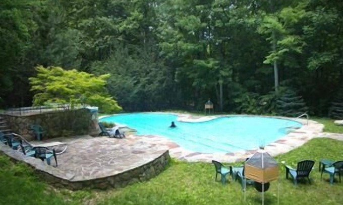 Berkeley Springs Cottage | Home at Last - Gather Here!