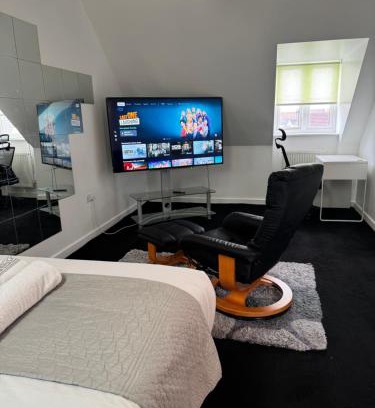 Bletchley House | Home Away from Home