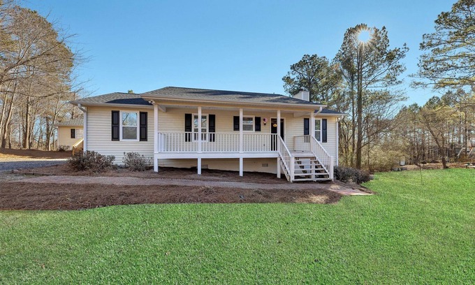 Woodstock House | Home Between Homes - Woodstock