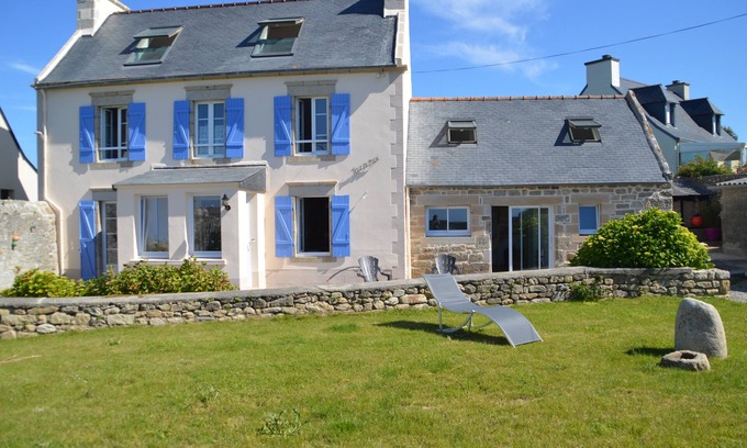Esquibien House | Home of 30 years, completely renovated, beautiful sea views, beach walk