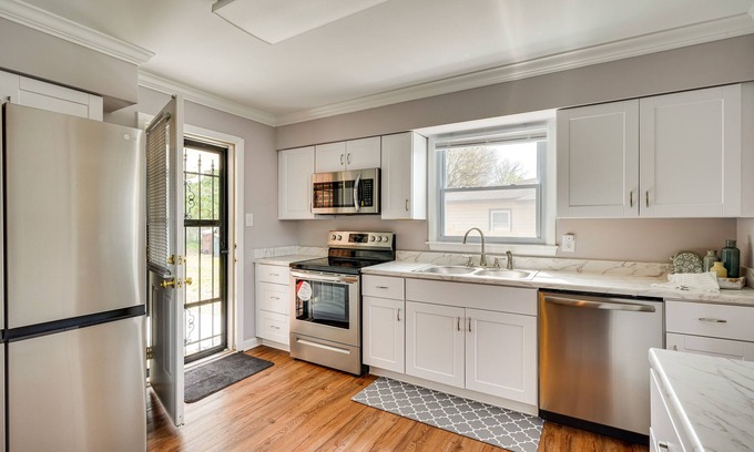 Greensboro House | Home Rental w/Yard Near Downtown Greensboro!