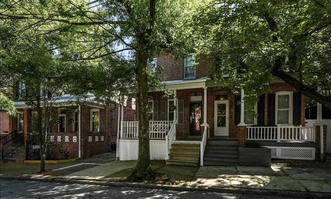 Wilmington House | Home Sweet Home @Trolley Square! https:/goo.gl/maps/f1XX68qiTRCU7eFk7