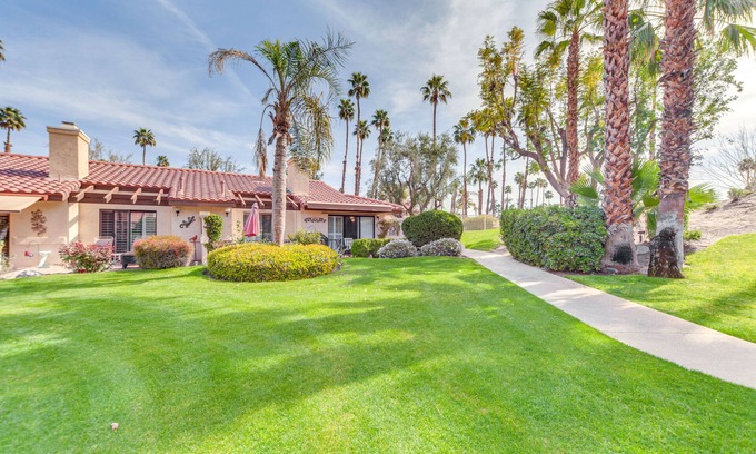 Park Palms Condo | Home w/Pool Access in Palm Desert: Near Golf!