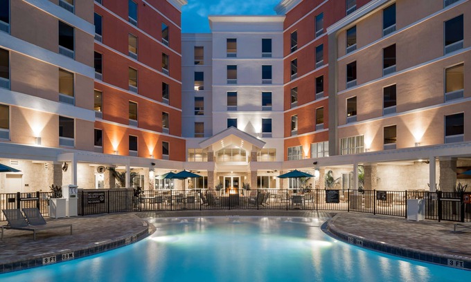 Port Canaveral Hotel | Home2 Suites by Hilton Cape Canaveral Cruise Port, FL