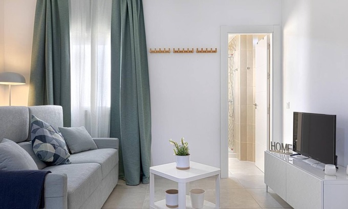 La Trinidad Apartment | HOMEABOUT JUAN DE AUSTRIA APARTMENT